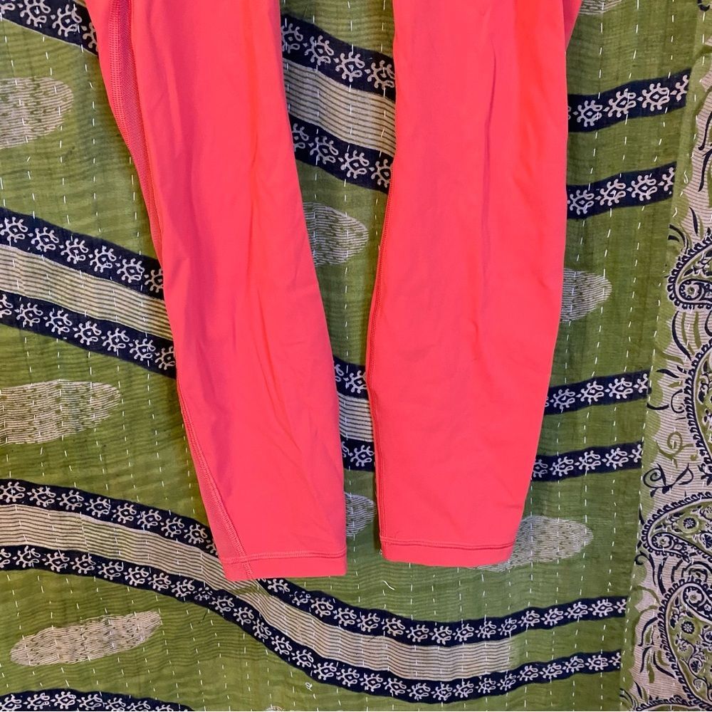 Lululemon Poppy Coral Train Times High-Rise 25" Yoga Inspired Tight Size 6 - Picture 6 of 16
